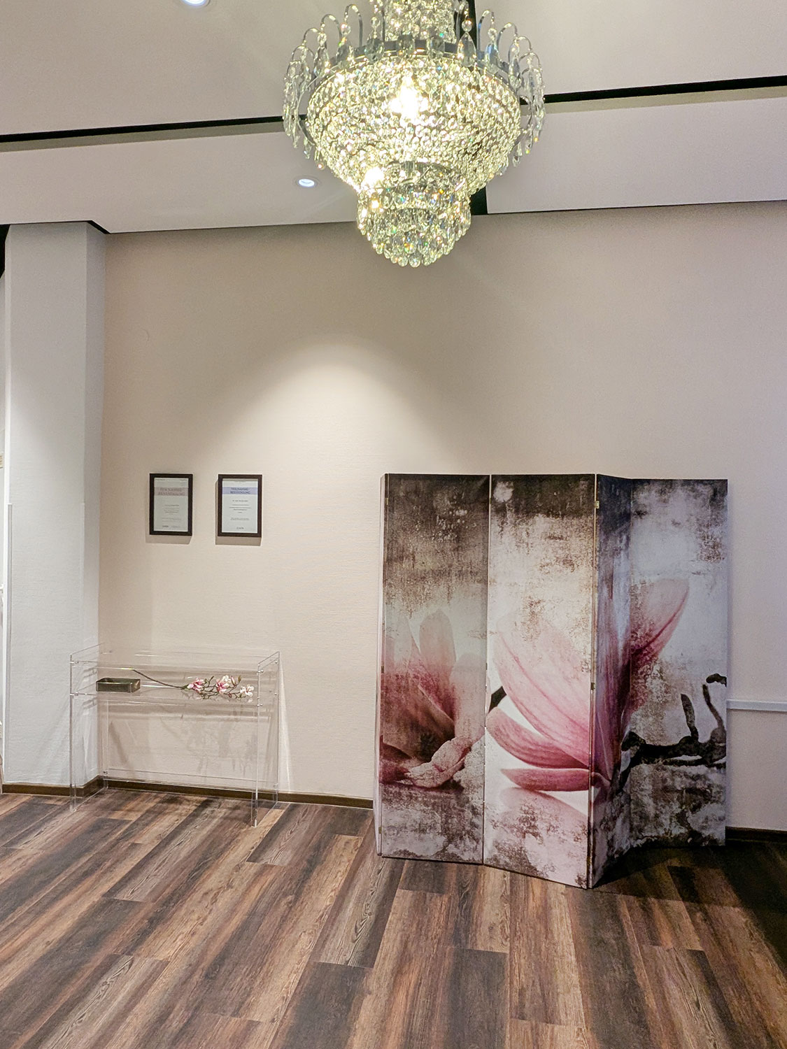 Dr-Mueller_Dermatologie-Aesthetik_Praxis-2